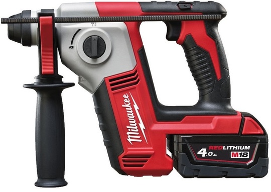 Młot montażowy SDS-Plus Milwaukee M18 BH-402C (+ 2x akumulator 4 Ah + ładowarka + walizka)