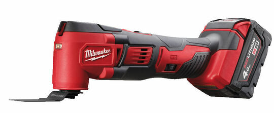Narzędzie wielofunkcyjne Milwaukee M18 BMT-421C (+akumulator 4 Ah i 2 Ah + ładowarka + walizka)