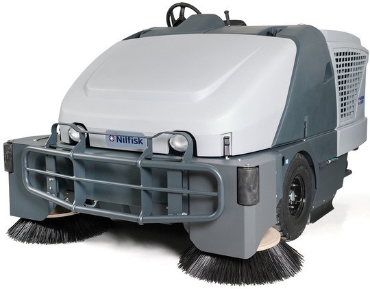 Ride-on sweeper Nilfisk SW8000 LPG