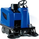 Ride-on sweeper Nilfisk FLOORTEC R 670 P