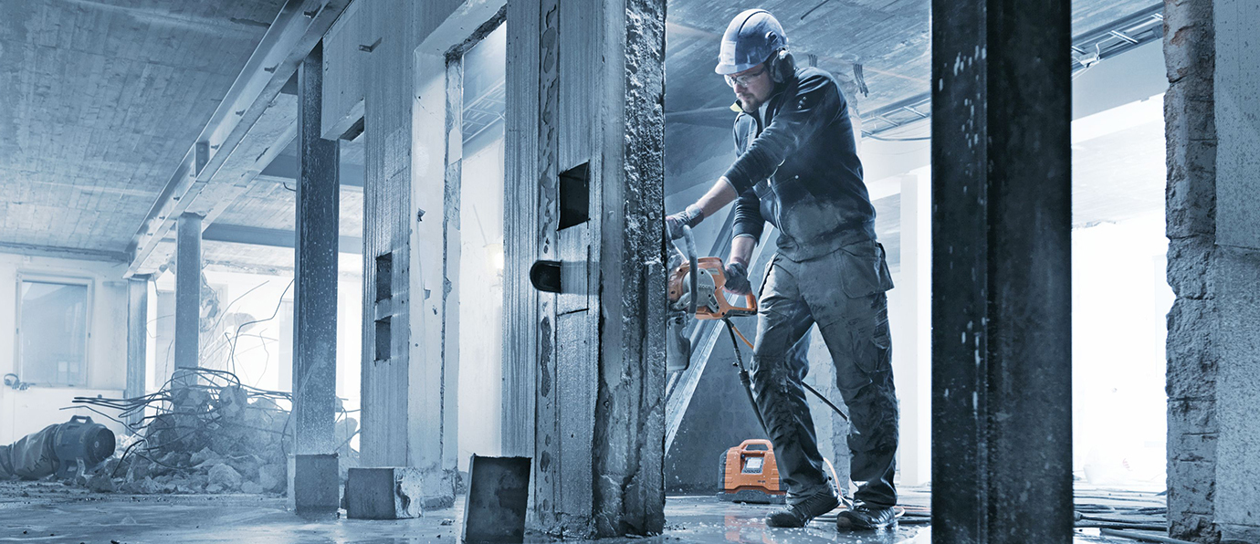 Chain saws for concrete
