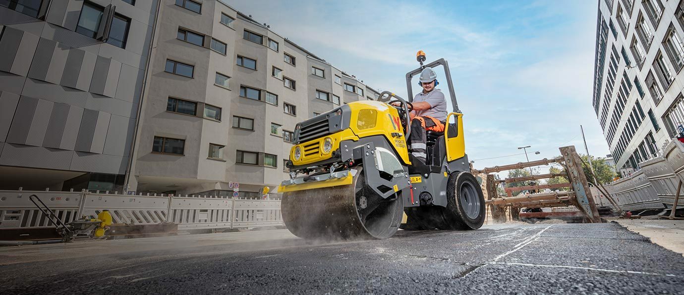 ROAD MACHINES - FIND OUT THEIR TYPES, APPLICATION AND PRICES