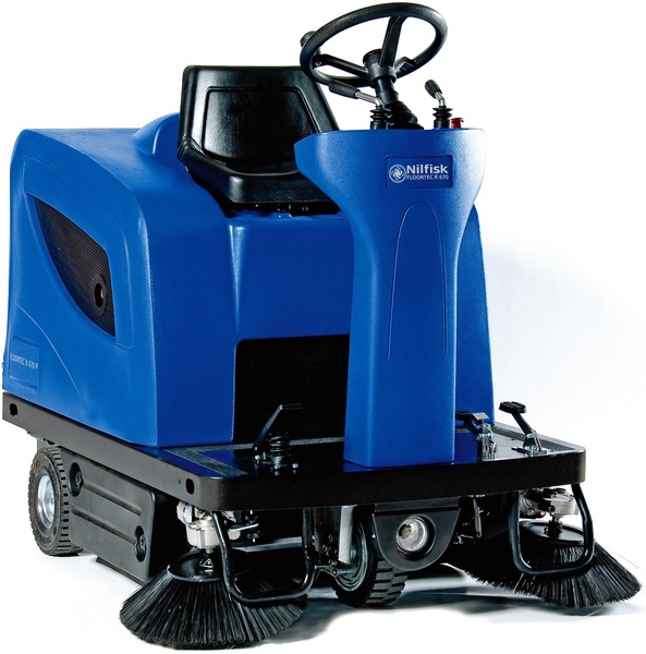 Ride-on sweeper Nilfisk FLOORTEC R 670 P