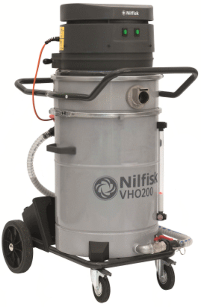 Special vacuum cleaner Nilfisk VHO200 X for oil and chip collection