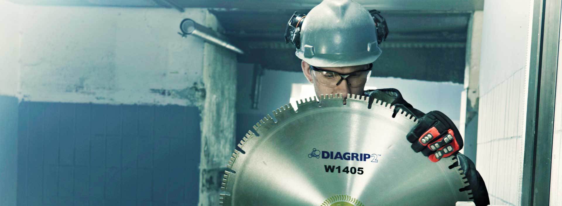 Accessories and parts Operation of equipment under full control