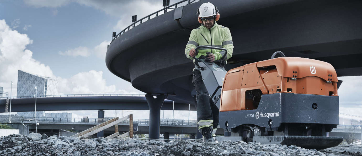 Zagęszczarka rewersyjna Husqvarna LH700