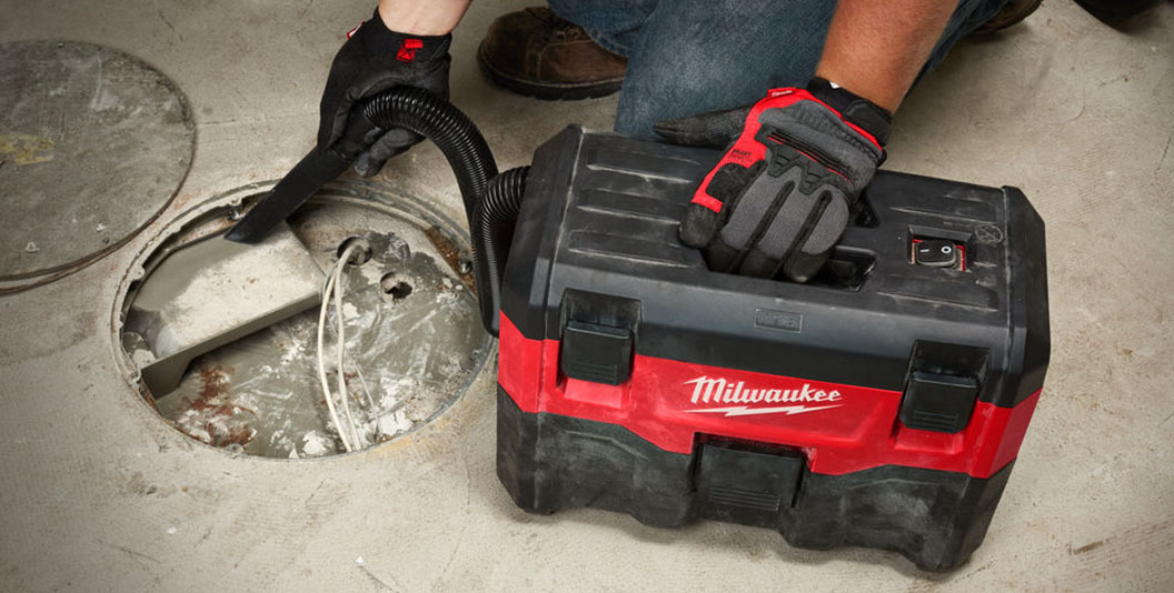 Odkurzacz na sucho i mokro Milwaukee M18 VC2