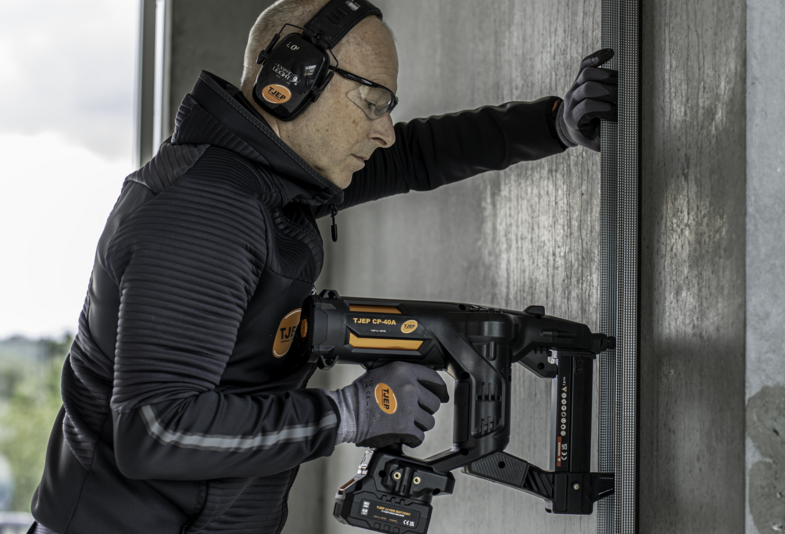 Cordless nailer for concrete TJEP CP-40A