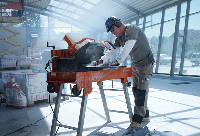 Stolikowa przecinarka elektryczna Husqvarna TS 400 F 230 V (400 mm), głębokość cięcia 125 mm