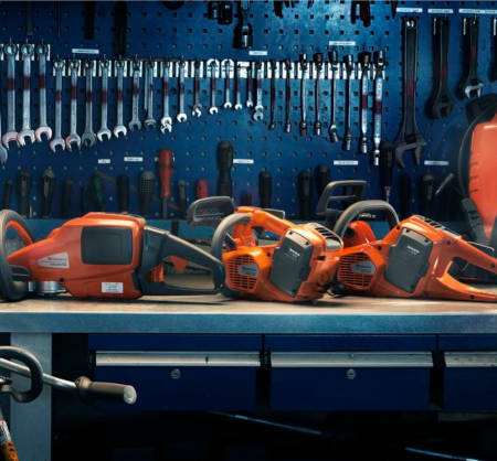Husqvarna battery devices