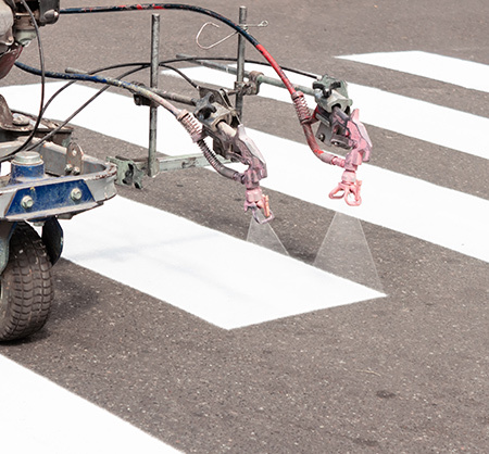 PAINTING ROAD STRIPS - HOW DOES IT GO? TYPES OF EQUIPMENT