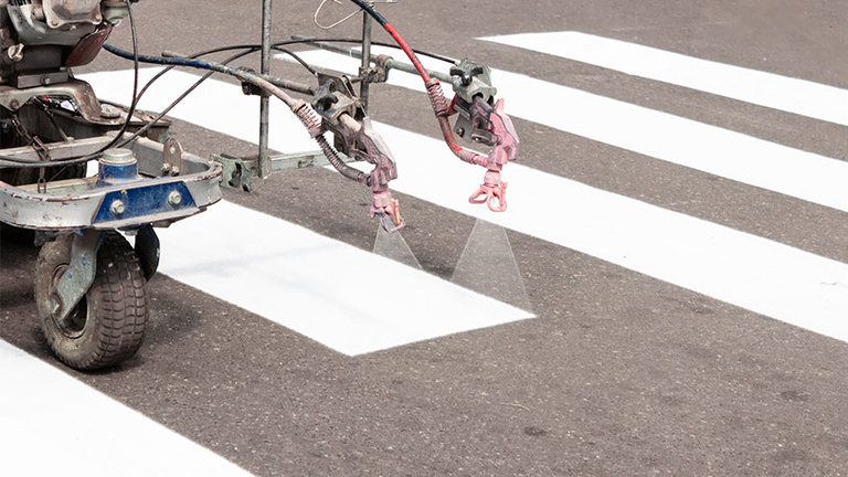 PAINTING ROAD STRIPS - HOW DOES IT GO? TYPES OF EQUIPMENT