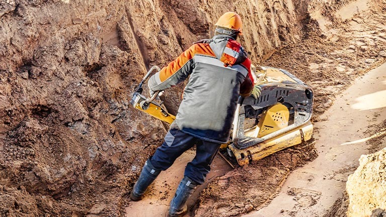 Ile pali zagęszczarka?